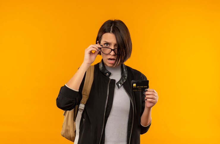 Avoiding Hidden Fees: A Guide to Credit Cards and Personal Loans